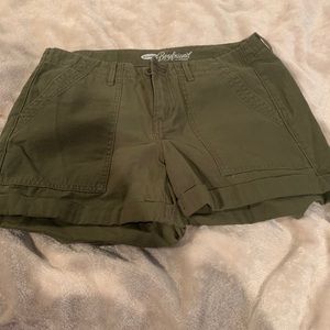 Old navy boyfriend shorts